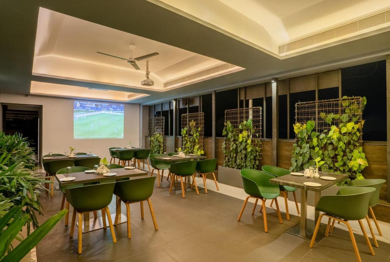 Sugar Business Hotel Kochi Exterior photo